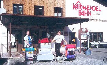 Gepäck vor der Karwendelbahn